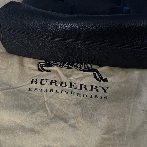 BURBERRY London Grainy Calfskin Medium Baynard Tote Black - Picture 13 of 13